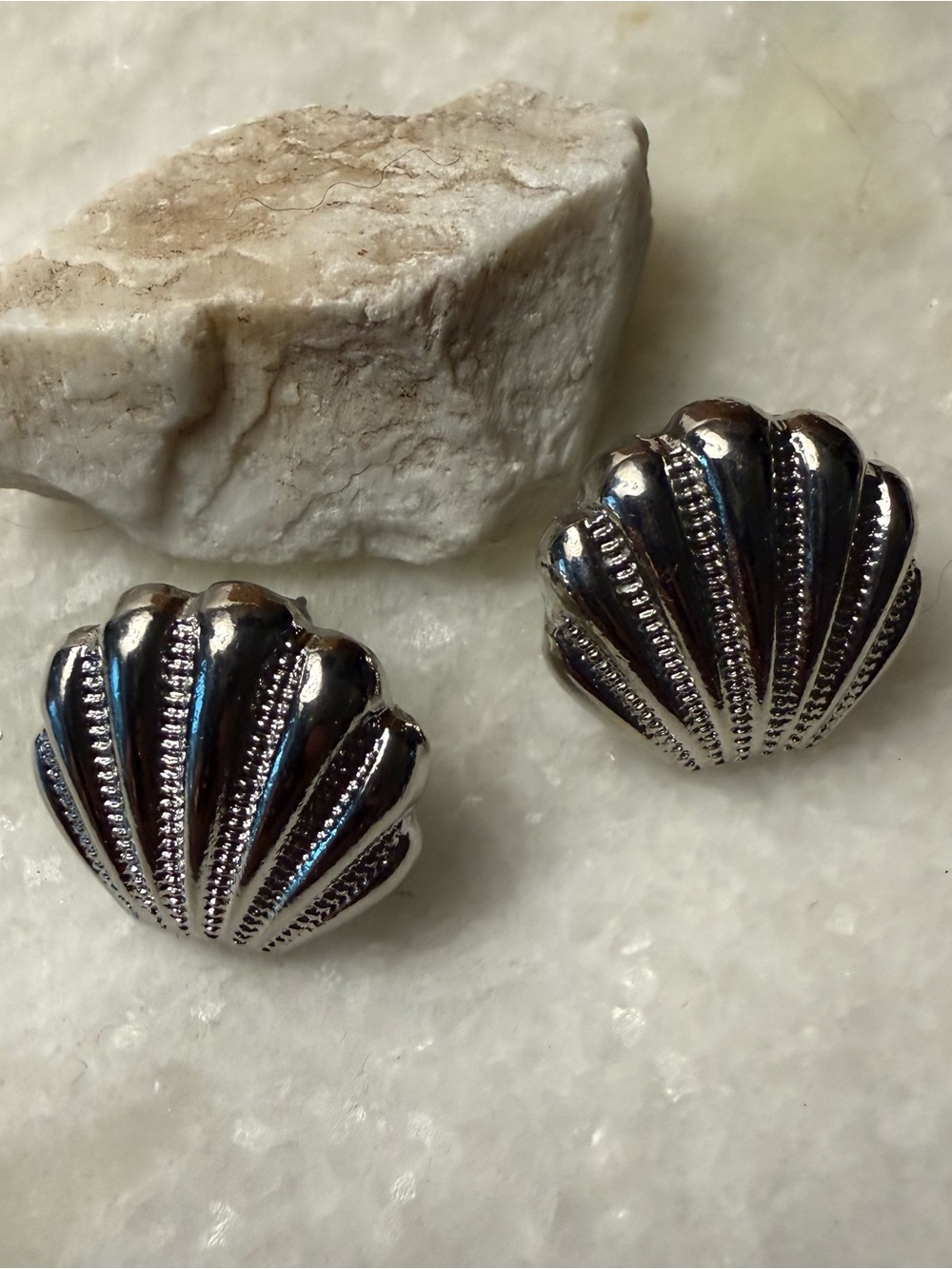 Silver Vintage Style Shell Stud Post Earrings